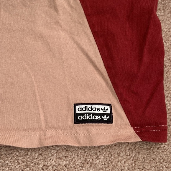 Women’s Adidas Small T-Shirt - Picture 2 of 4